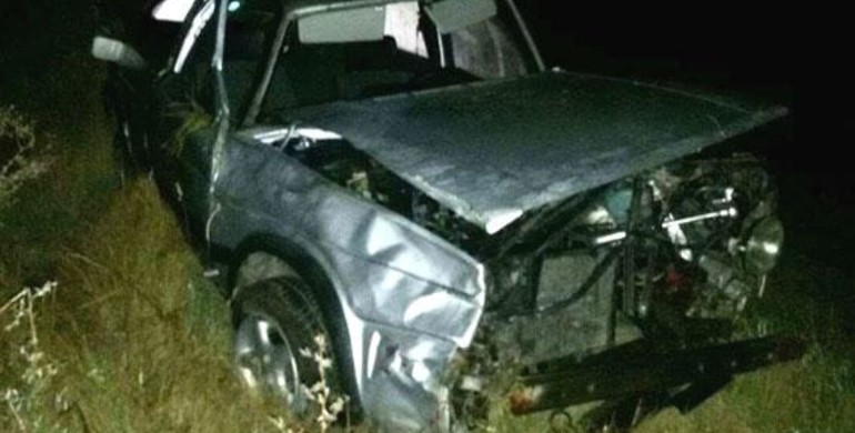 Смертельне ДТП на Рівненщині: авто в кюветі та загибла пасажирка